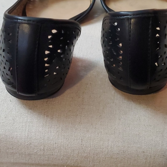 Apt. 9 black woven flats, size 9M - Picture 3 of 8